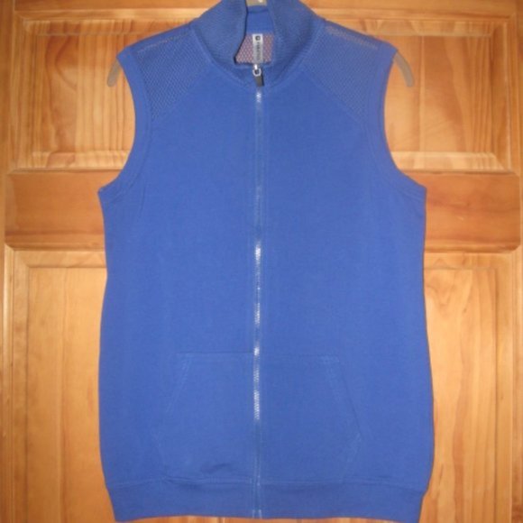 Fabletics Blue Hooded Zip Up Vest w/Mesh Back and Matching Crop Jogger Sweats - Picture 3 of 6